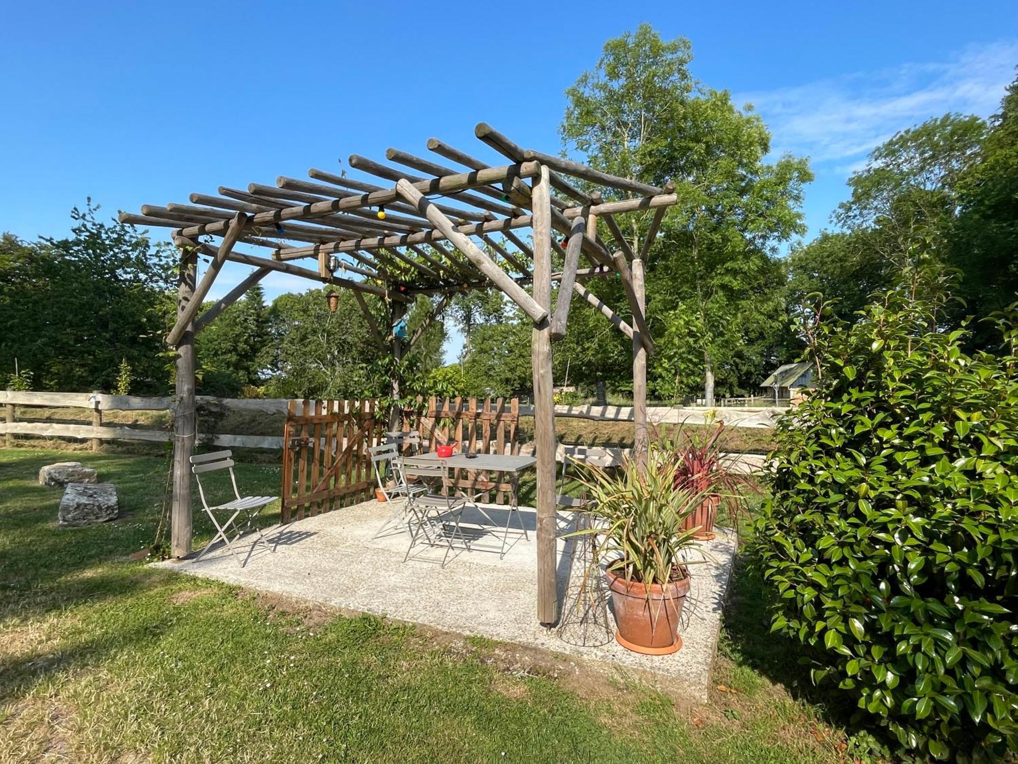 Le Clos Du Val A Loup Benarville Екстер'єр фото